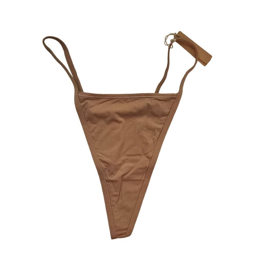 Skims panty Nwt